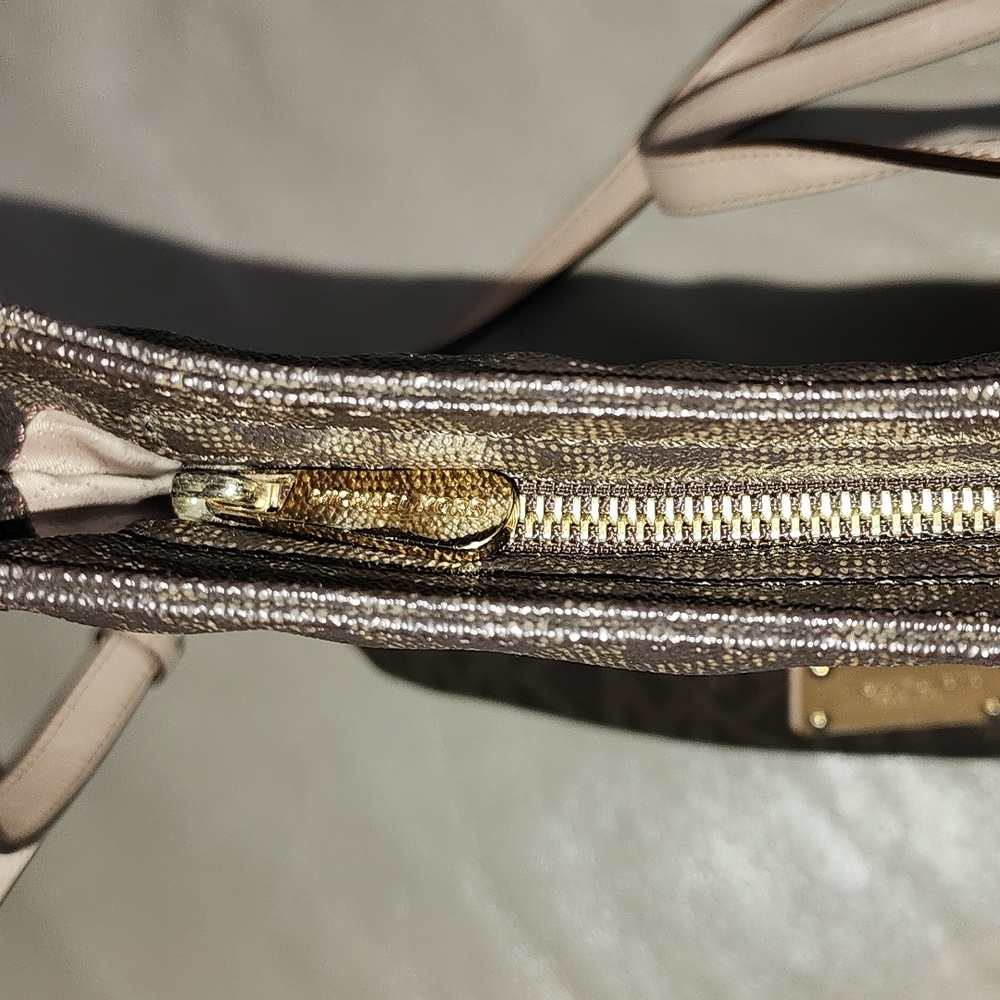Michael Kors Dark Brown Monogram Shoulder Bag Preowned - Picture 6 of 11